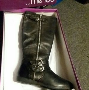 Black leather boot